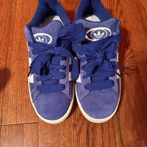 Men’s 7 1/2 campus 00s shoes